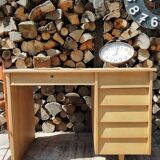 Renovated vintage office