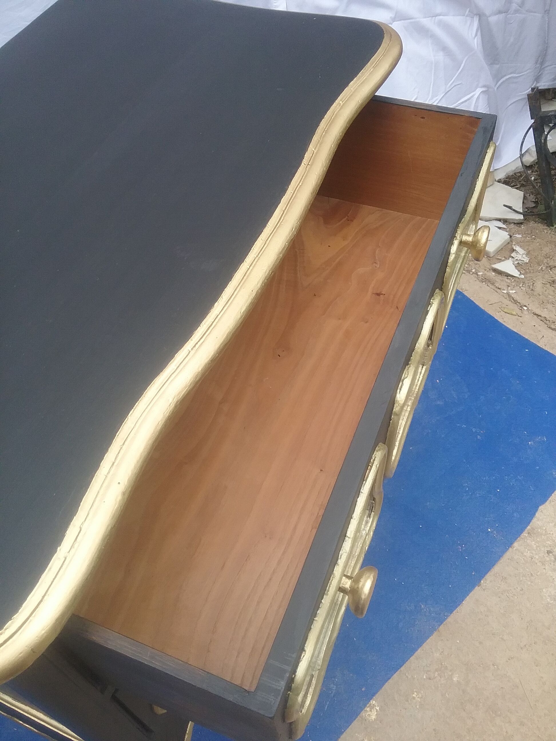 Baroque chest of drawers