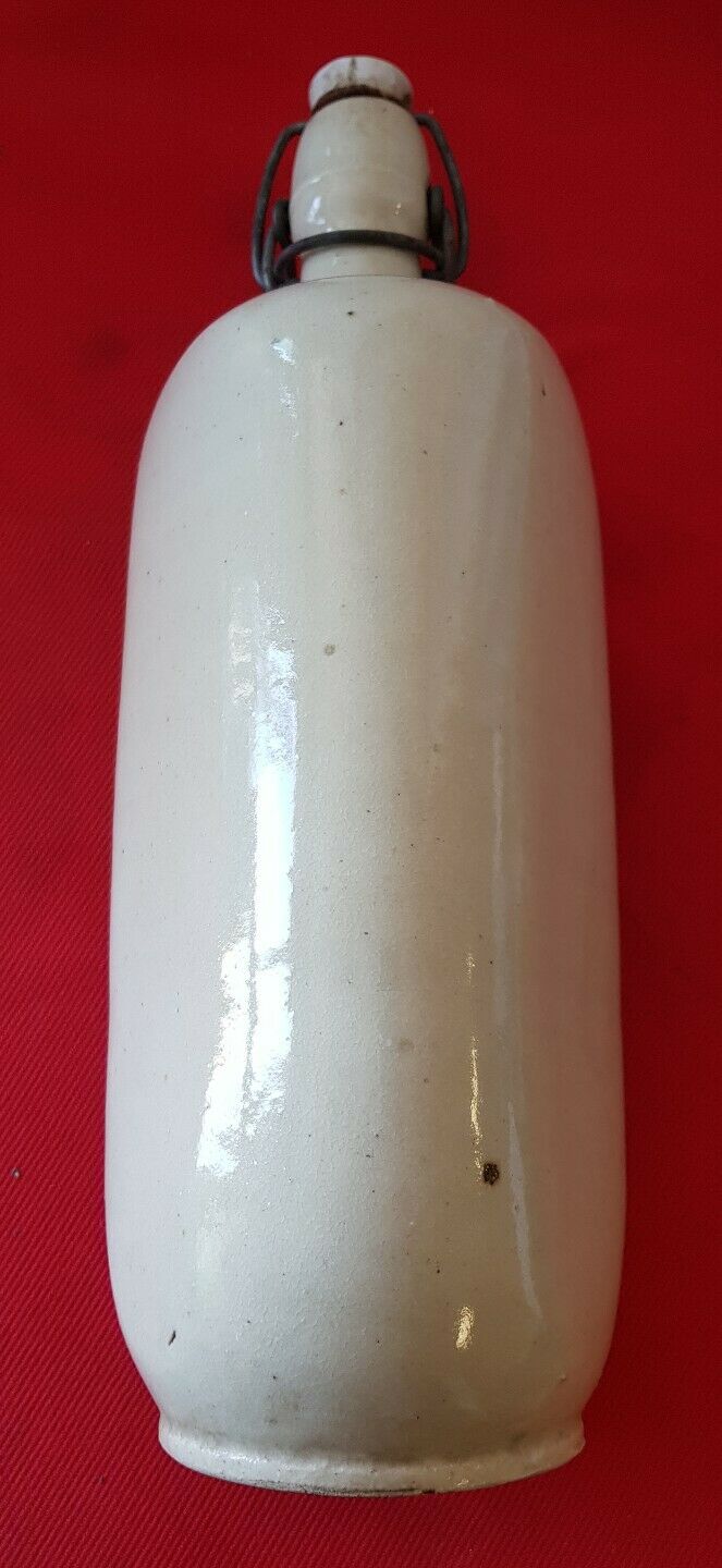 Bouteille en grès vernisse avec bouchon porcelaine