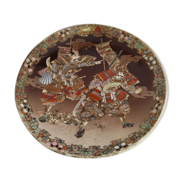 Plat en faïence de Satsuma