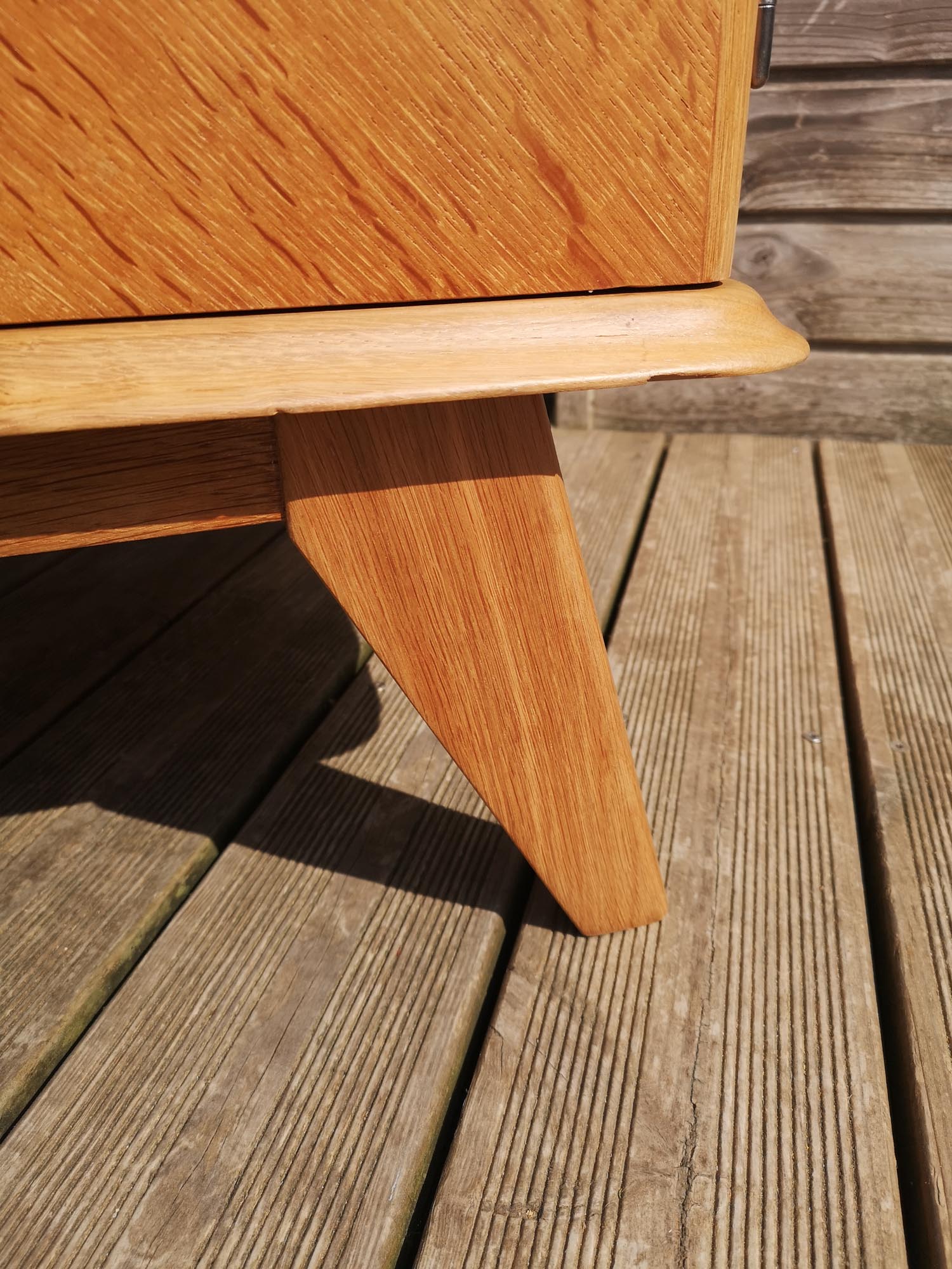 Vintage wardrobe feet compass