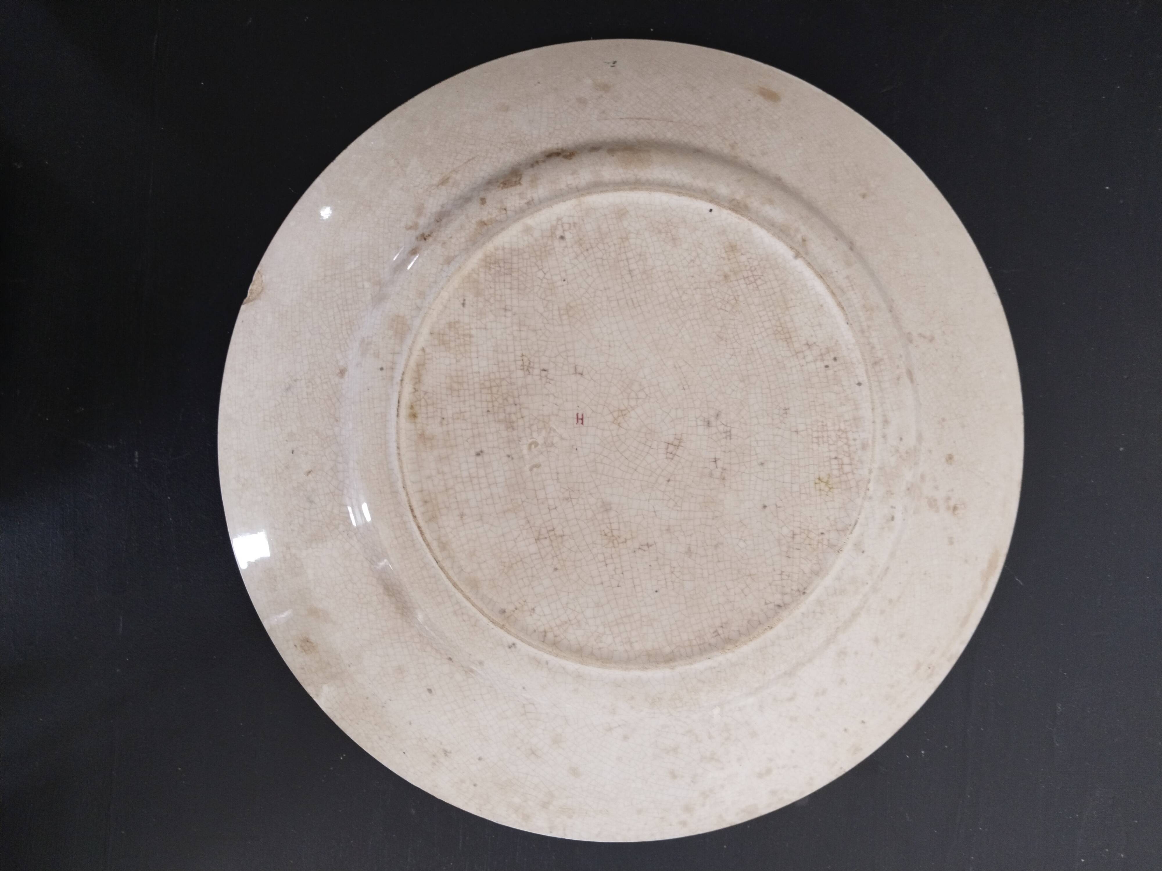 Flat plate or serving dish in Creil and Montereau earthenware, Linotte model