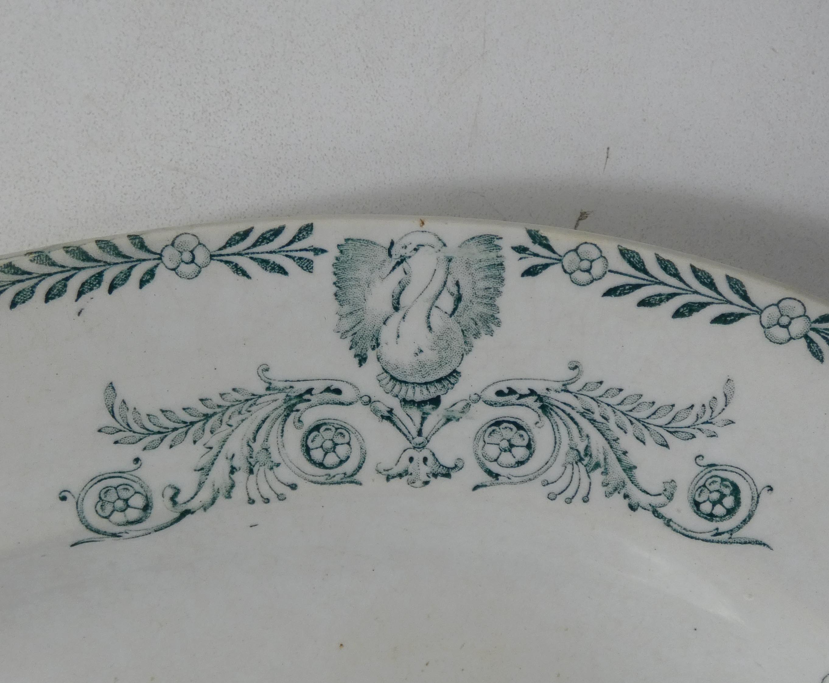 Oval dish iron earth compiegne