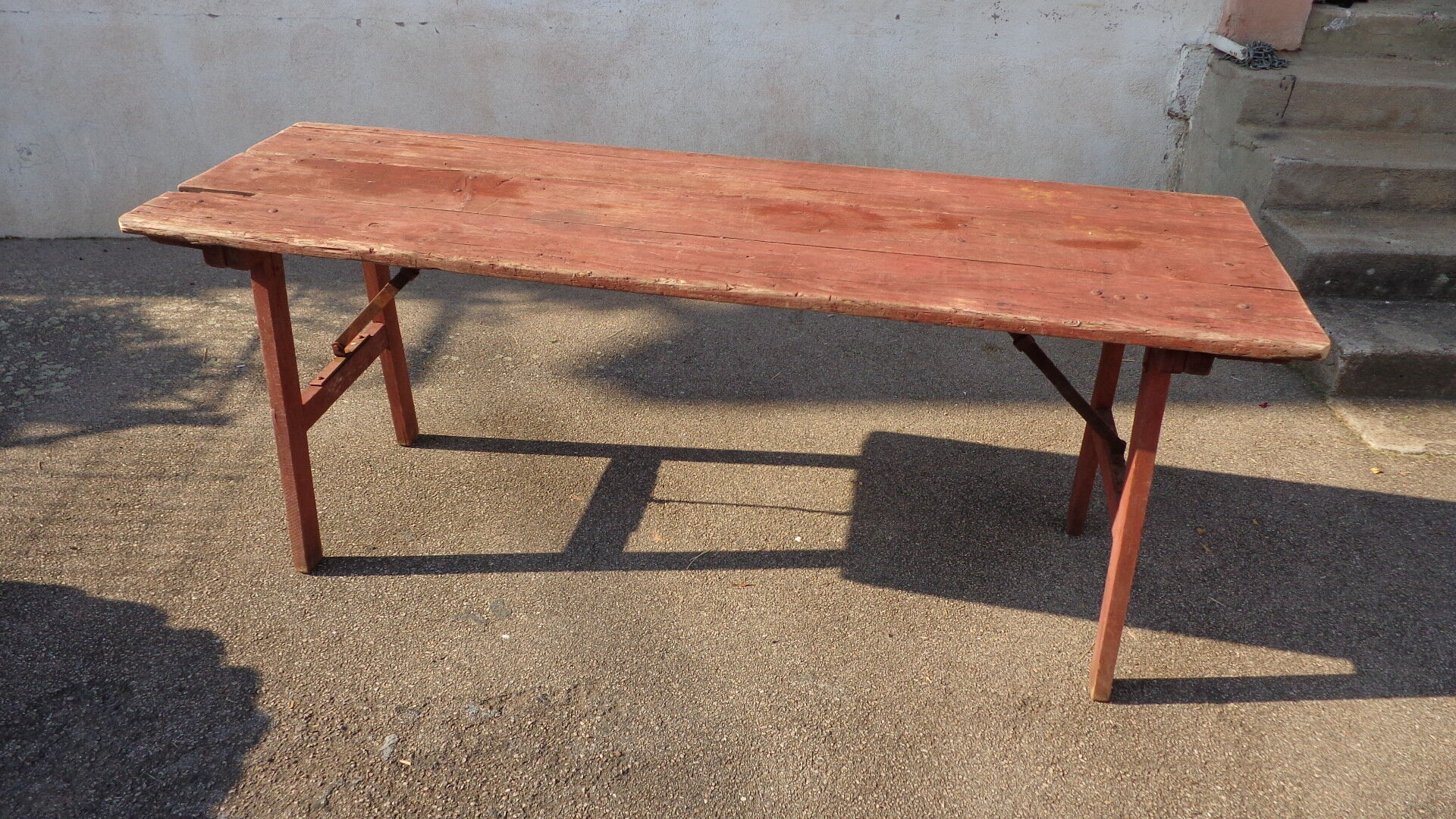 Brewery table, wooden feet