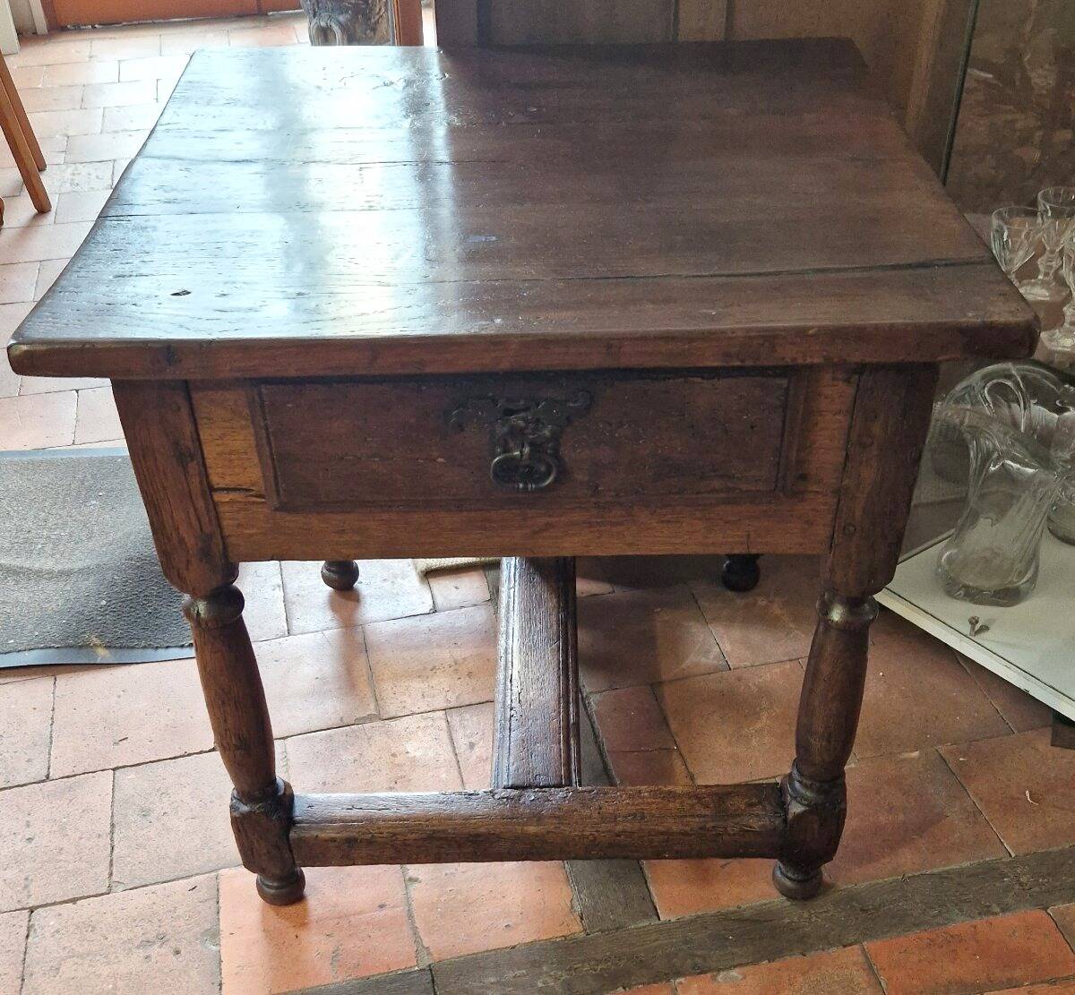 Table en chêne, début XIXe