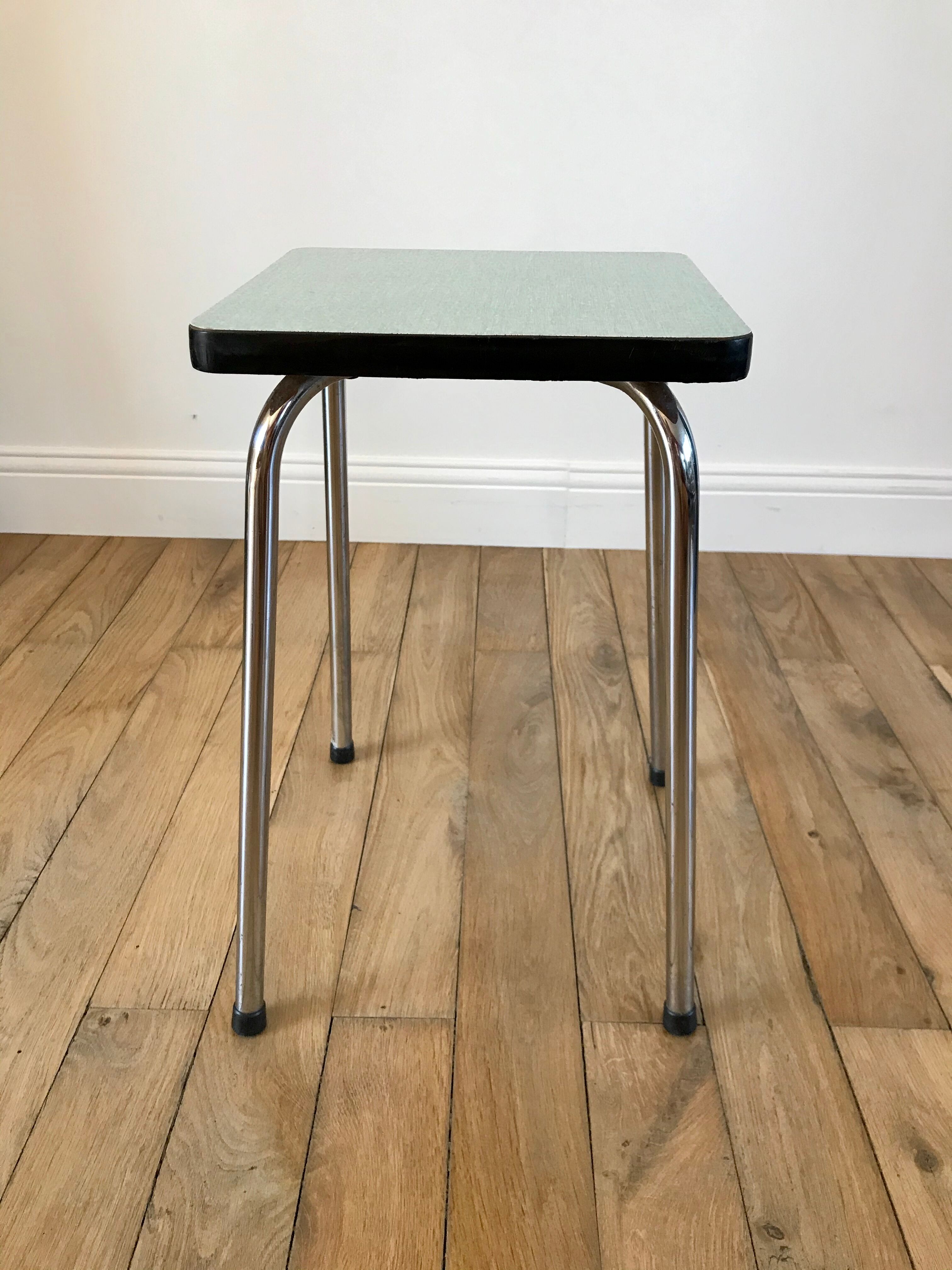 Green stool in formica 70s