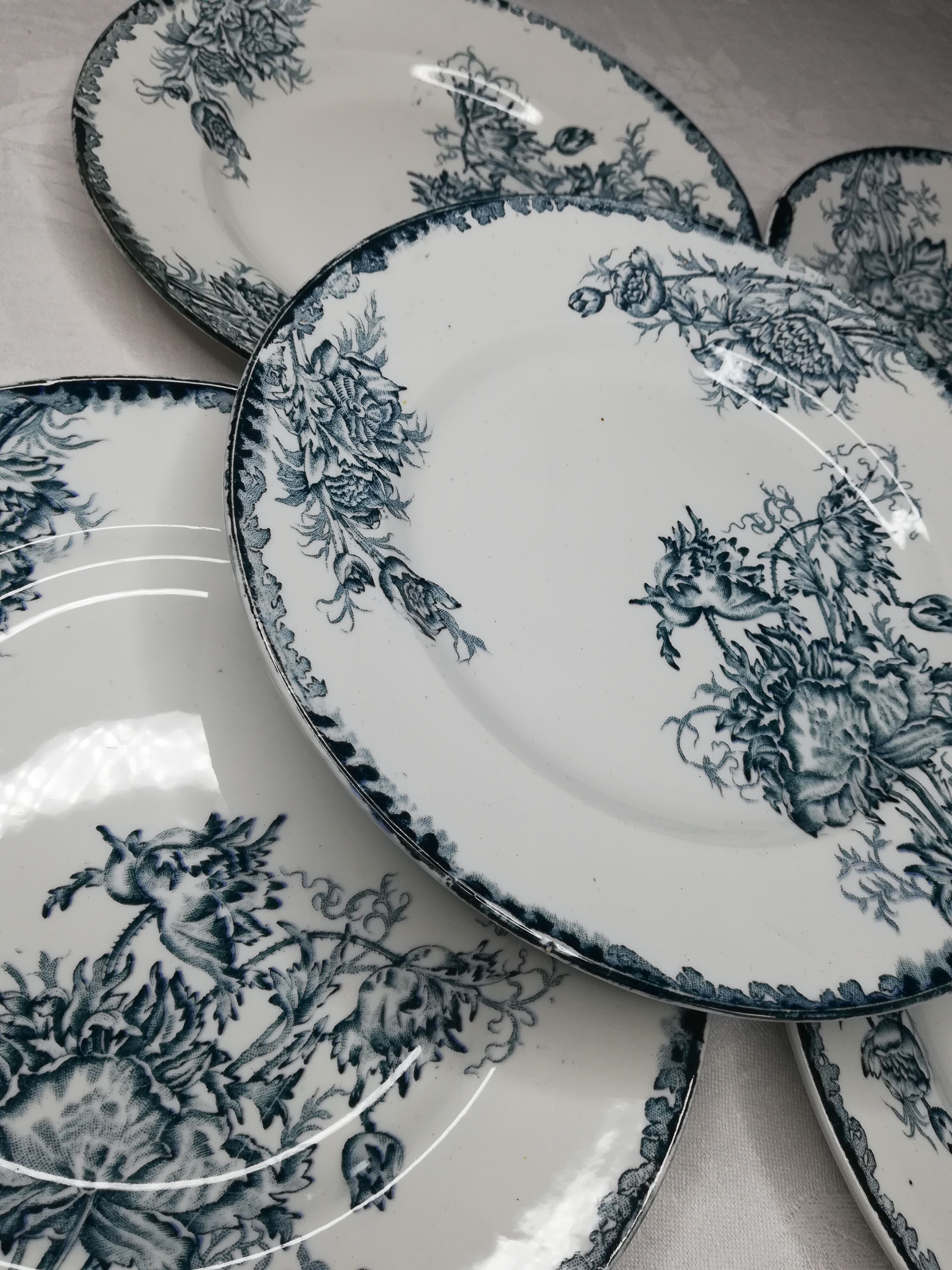 Series of 6 flat plates Saint Armand "poppy"