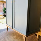 Compas foot cabinet