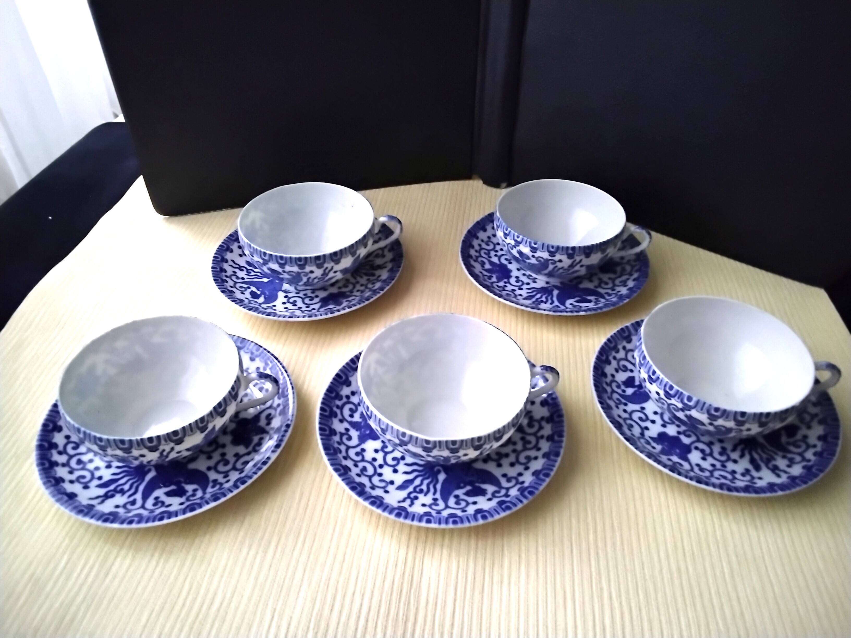 5 Japanese porcelain tea or coffee cups, Phoebus model