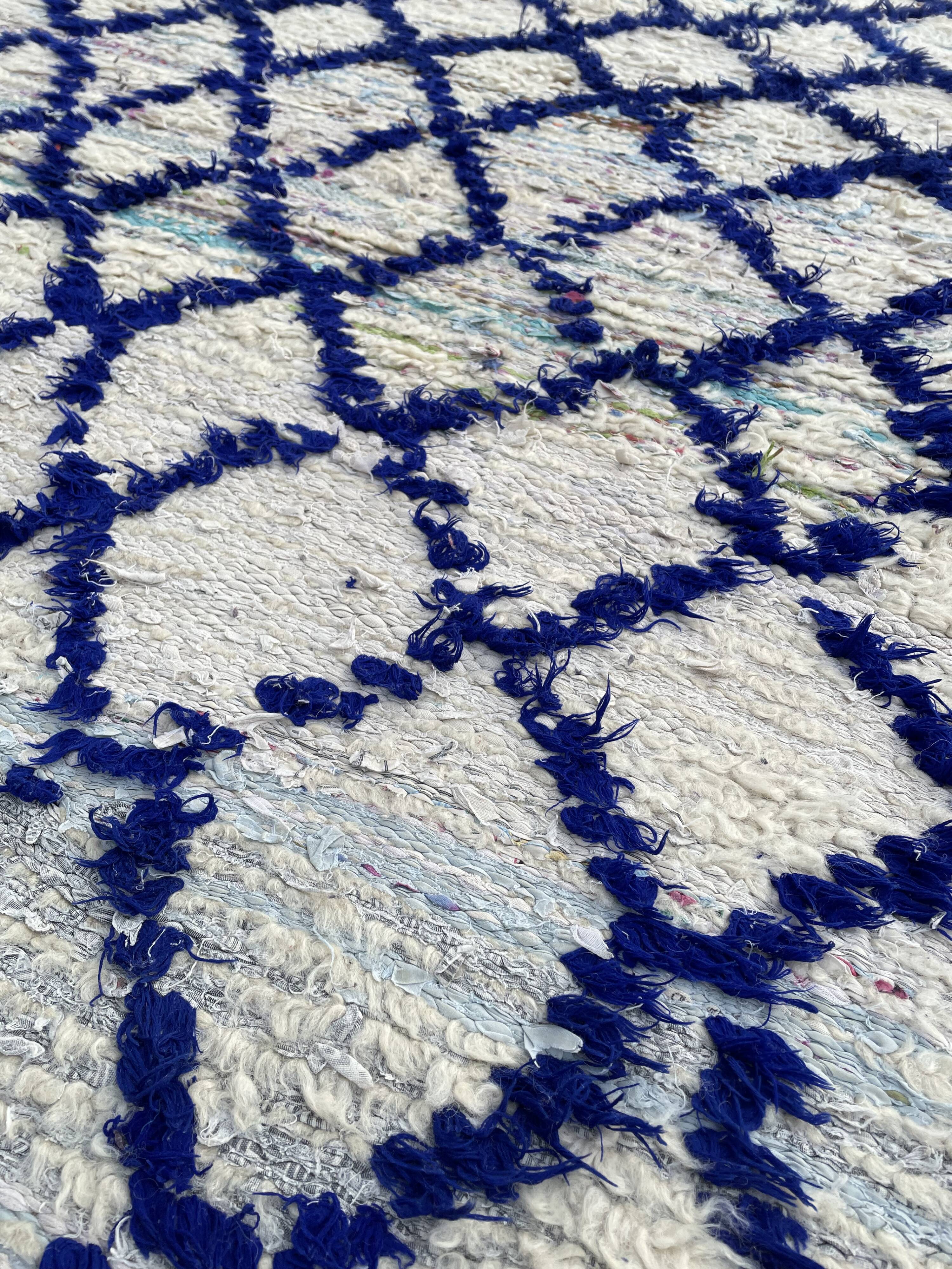 Berber carpet Beni Ouarain vintage 110x190