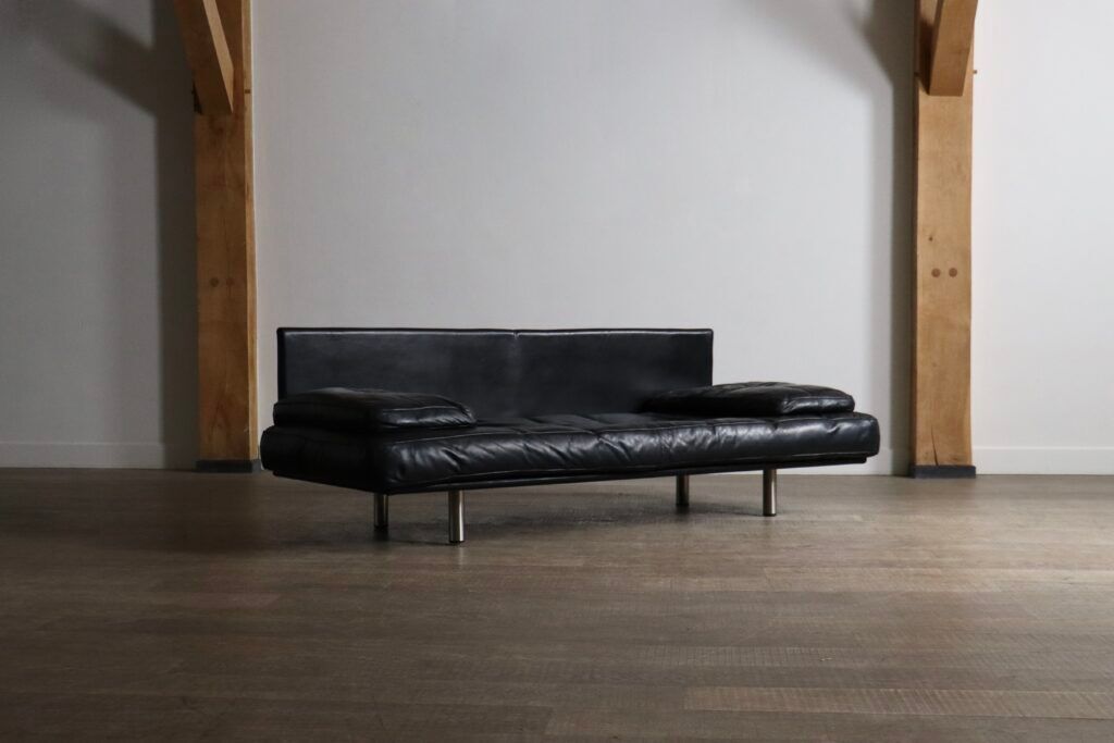 Milano 210 two seater sofa by De Pas, D’Urbino and Lomazzi for Zanotta, Italy 1980s