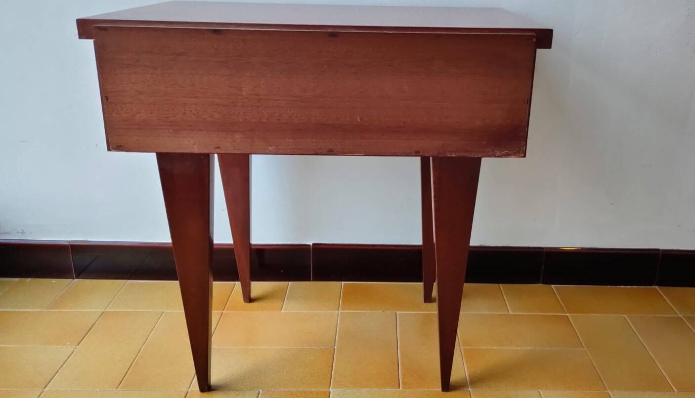 Bedside table / nightstand