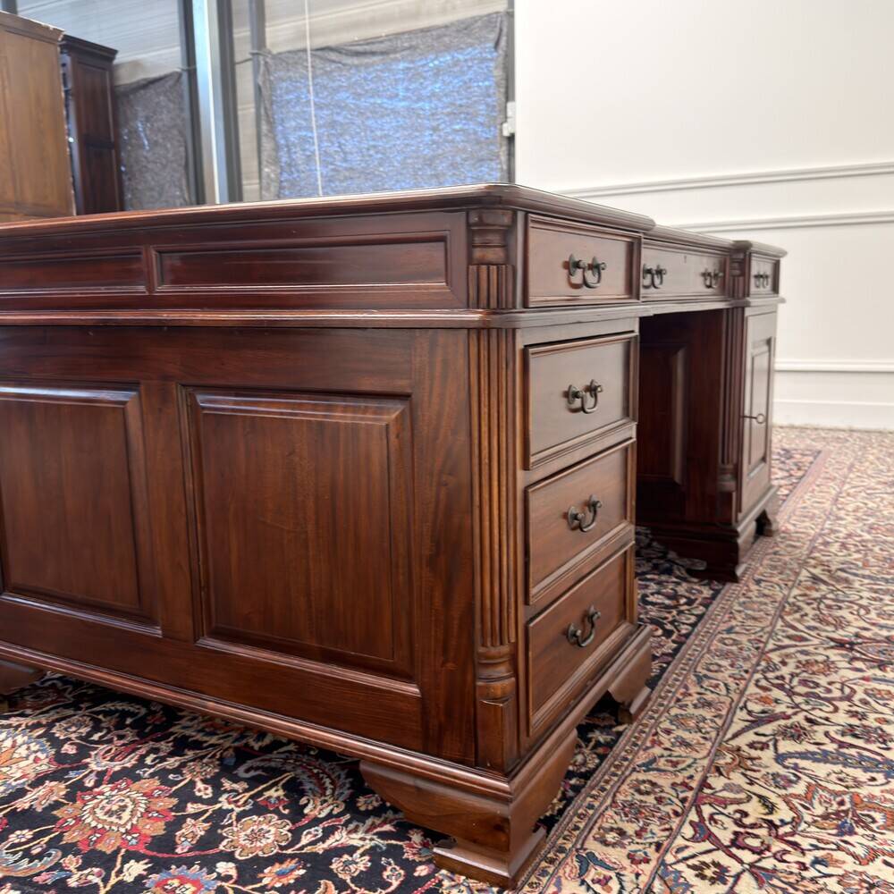 Classic English Partnerdesk Desk