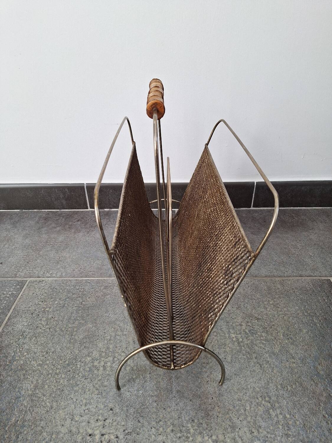 Metal magazine rack 1960