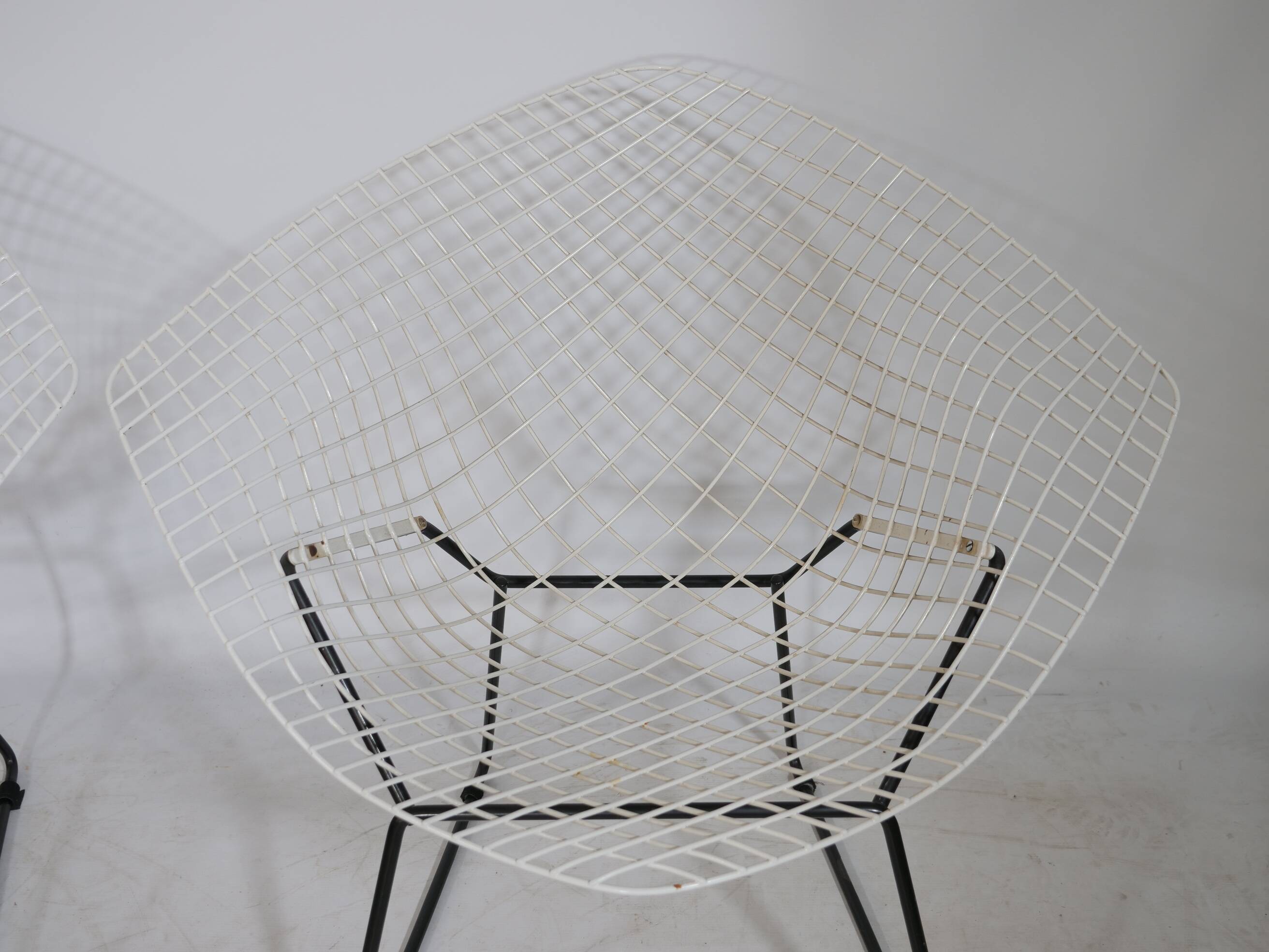 Diamond Chair by Harry Bertoia for Knoll, Set of 2, 1950s/60s Wire Lounge Chair
