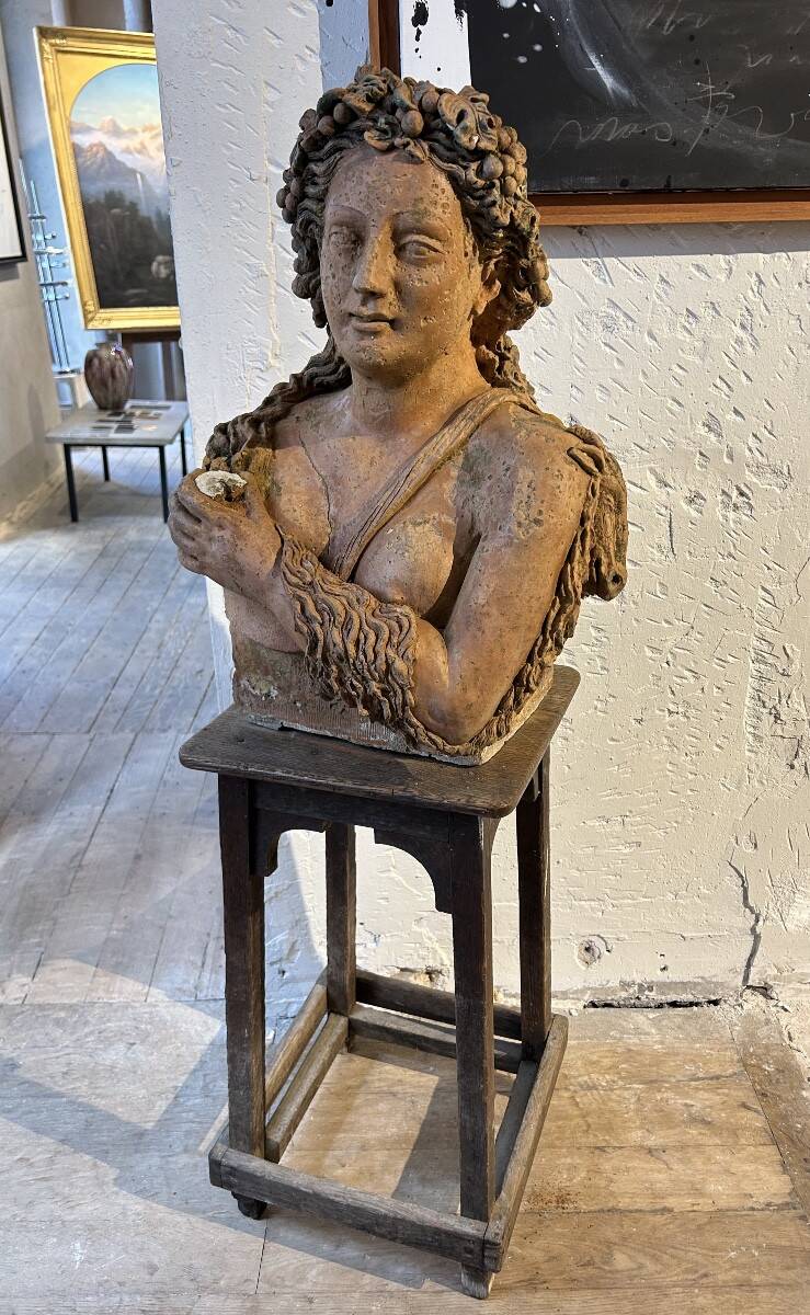 Terracotta bust of a woman, late 19th century