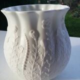 Vase en biscuit