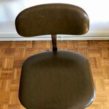 Office chair with wheels