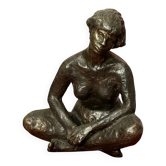 Sculpture bronze femme assise