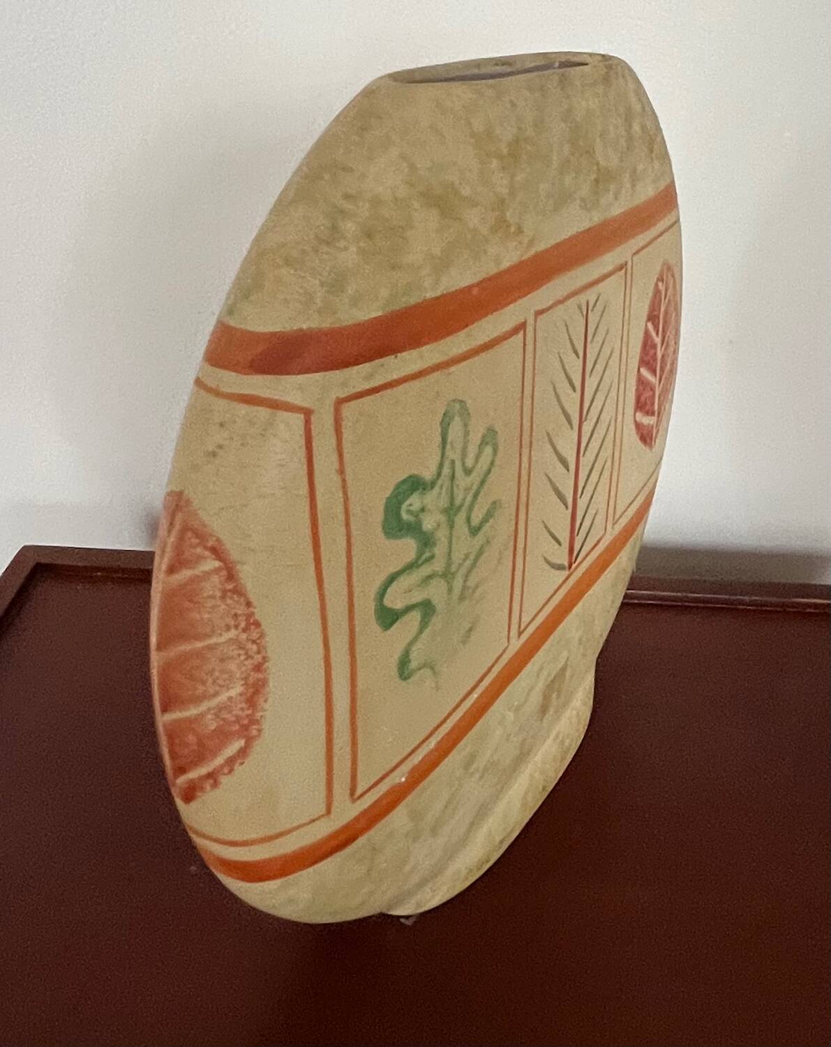 Vintage lens-shaped vase