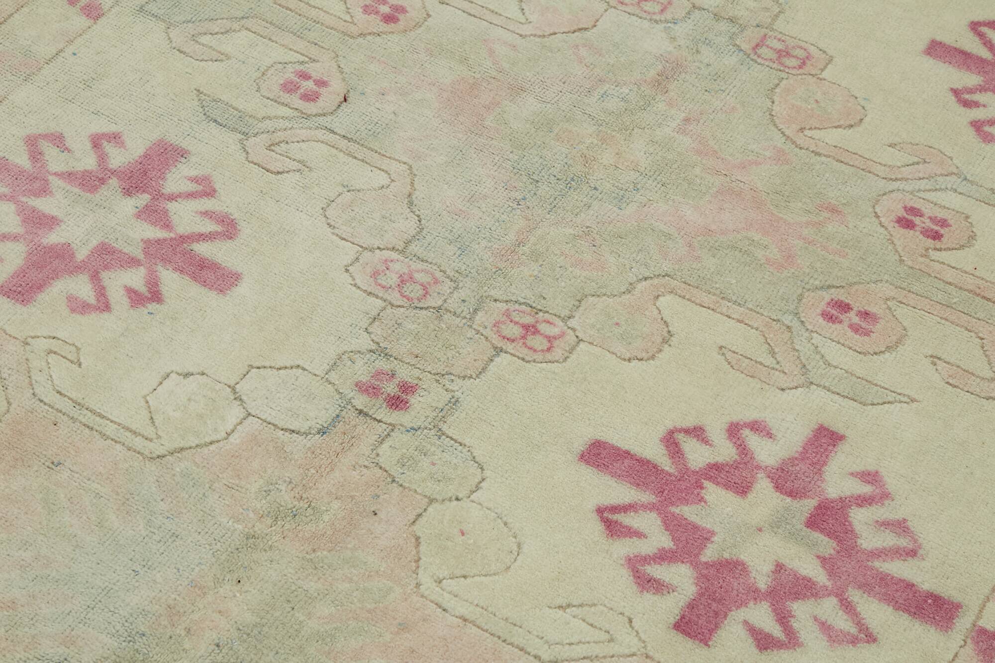 Turkish Vintage Anatolian Rug 153 cm x 245 cm
