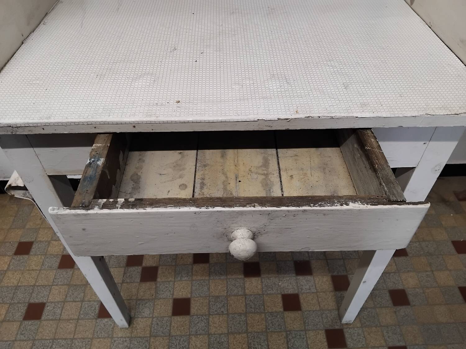 Ancienne coiffeuse en bois vintage