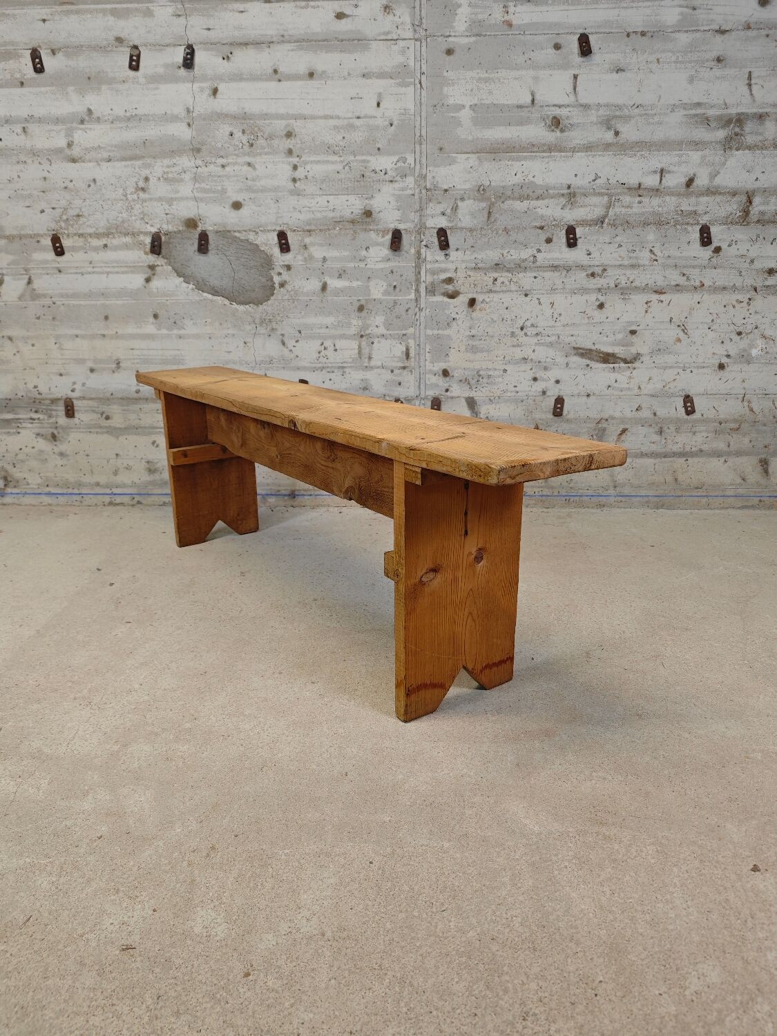 Raw bench