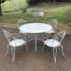Ensemble salon de jardin en fer forgé avec 4 chaises