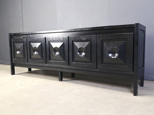 Buffet brutaliste en bois noirci, années 1970