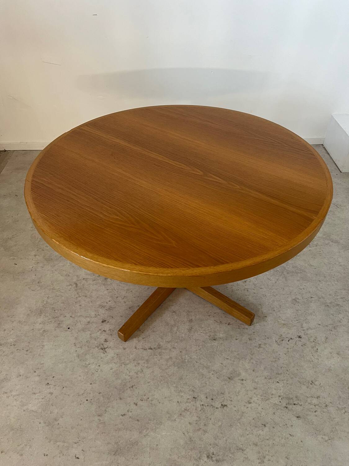 Vintage 70s Scandinavian design oak extendable table