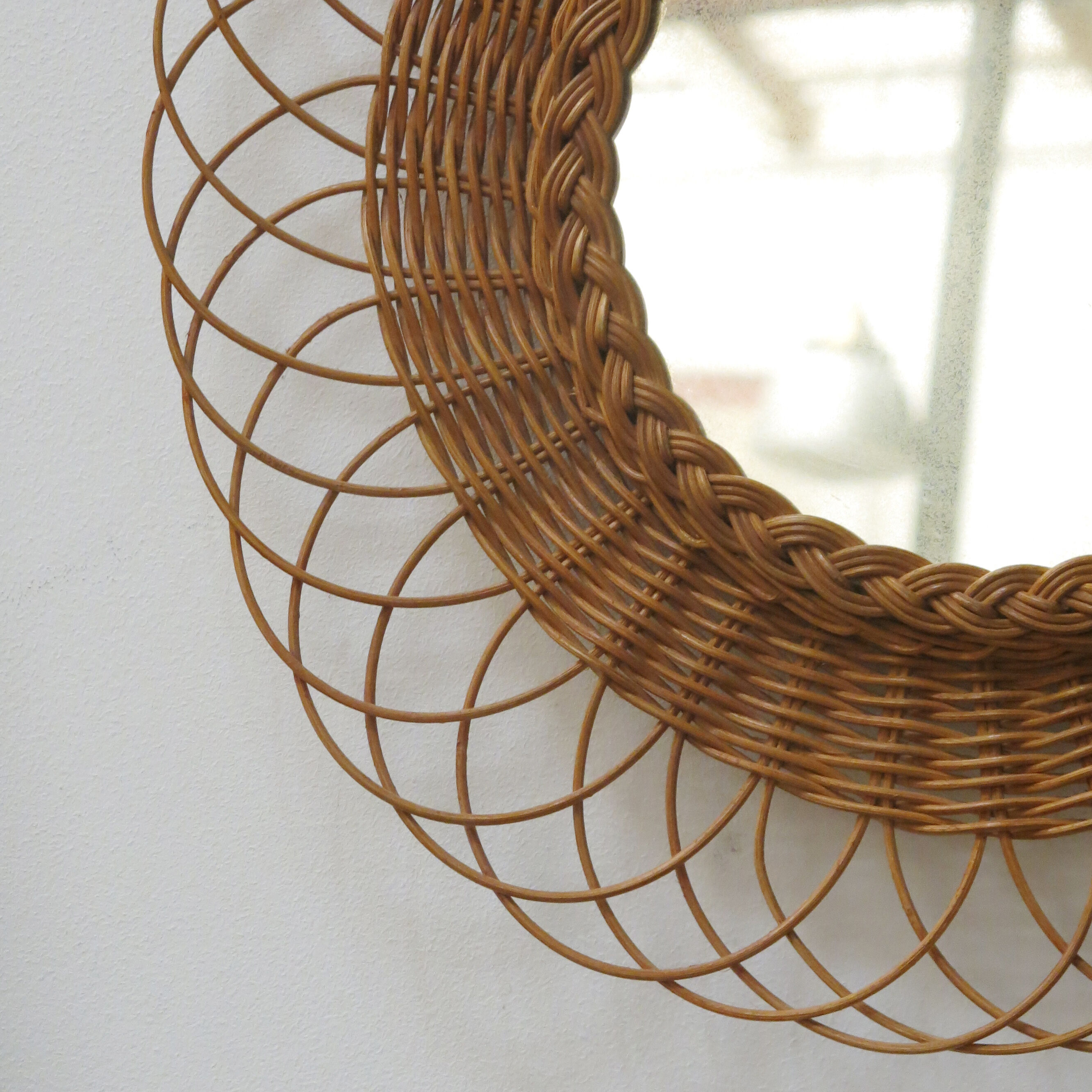 Round wicker rattan mirror 48cm