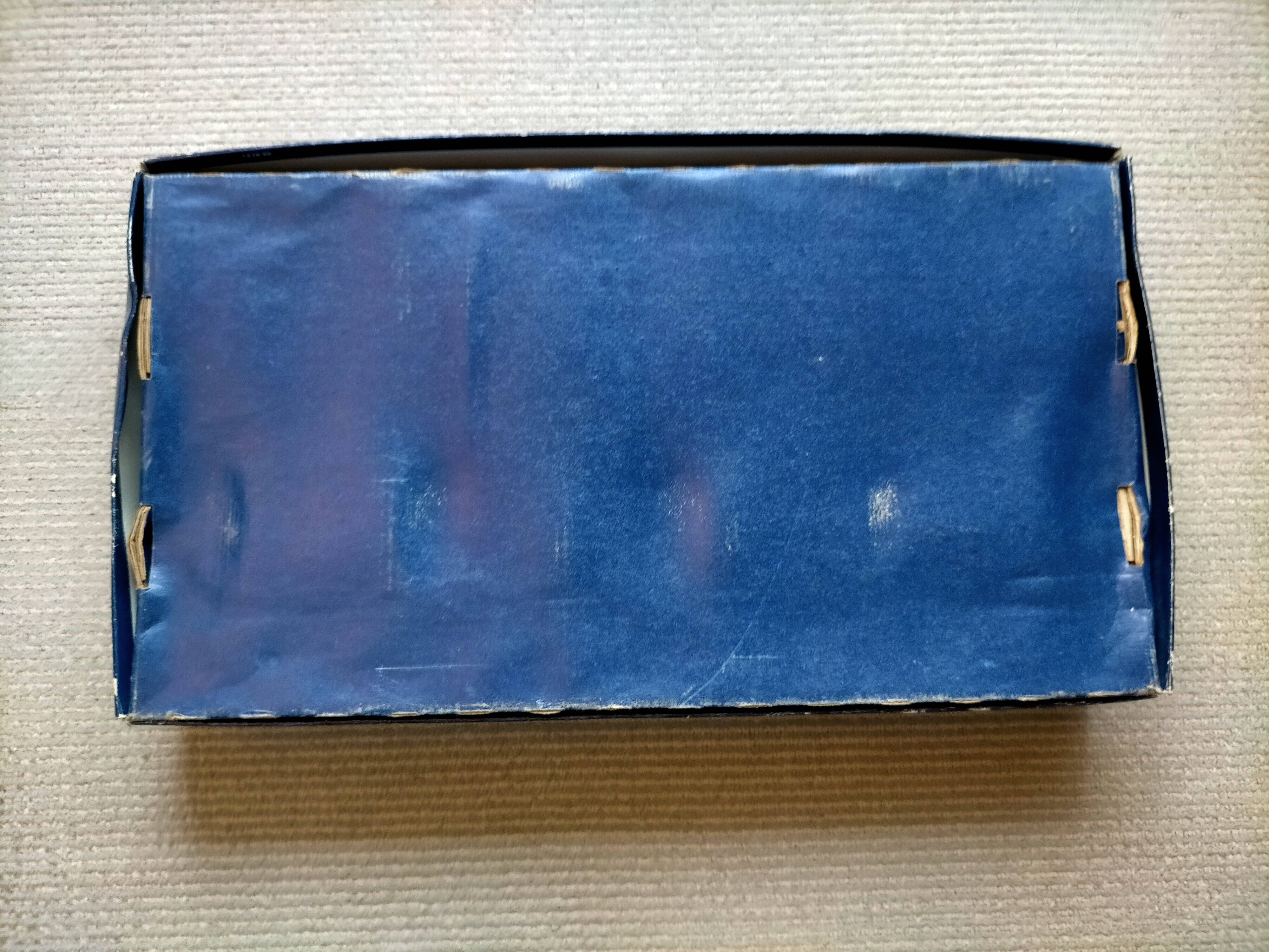 Lot of six glasses of champagne