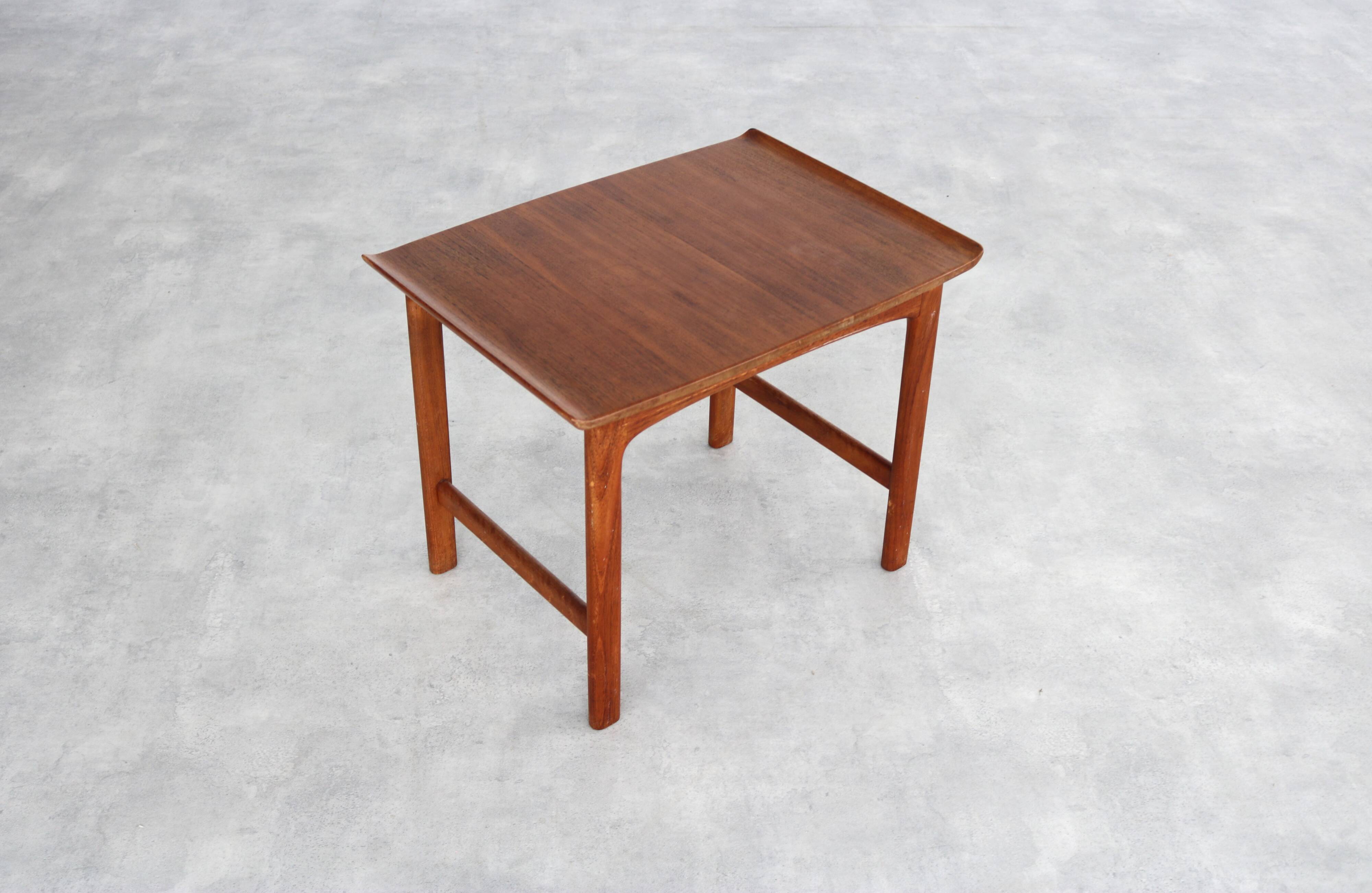 vintage side table | table | teak | 60's