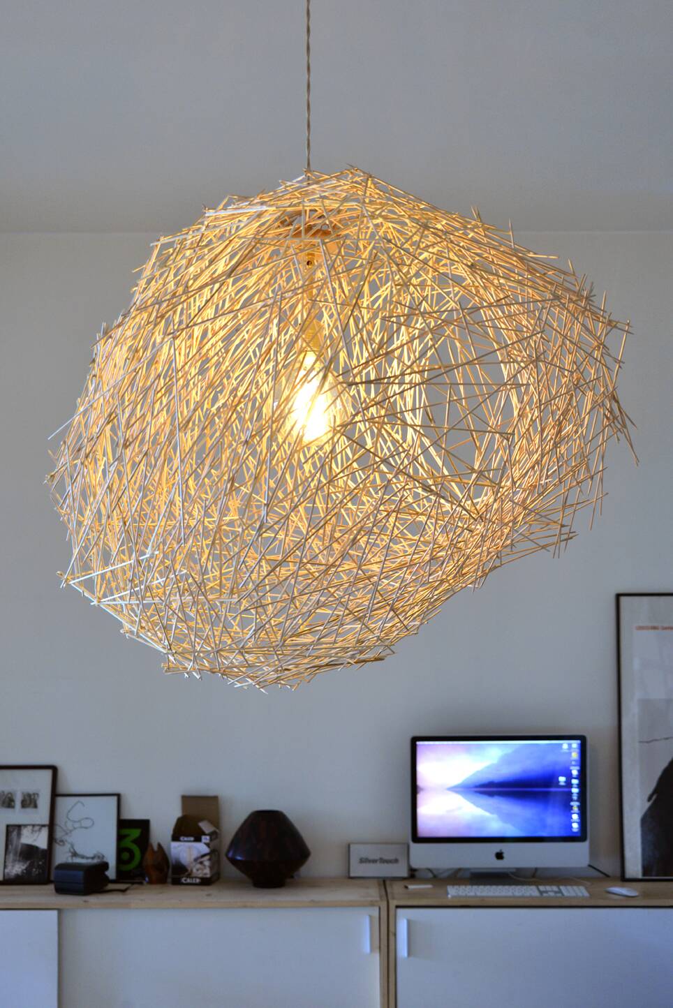 Luminaire sculptural contemporain