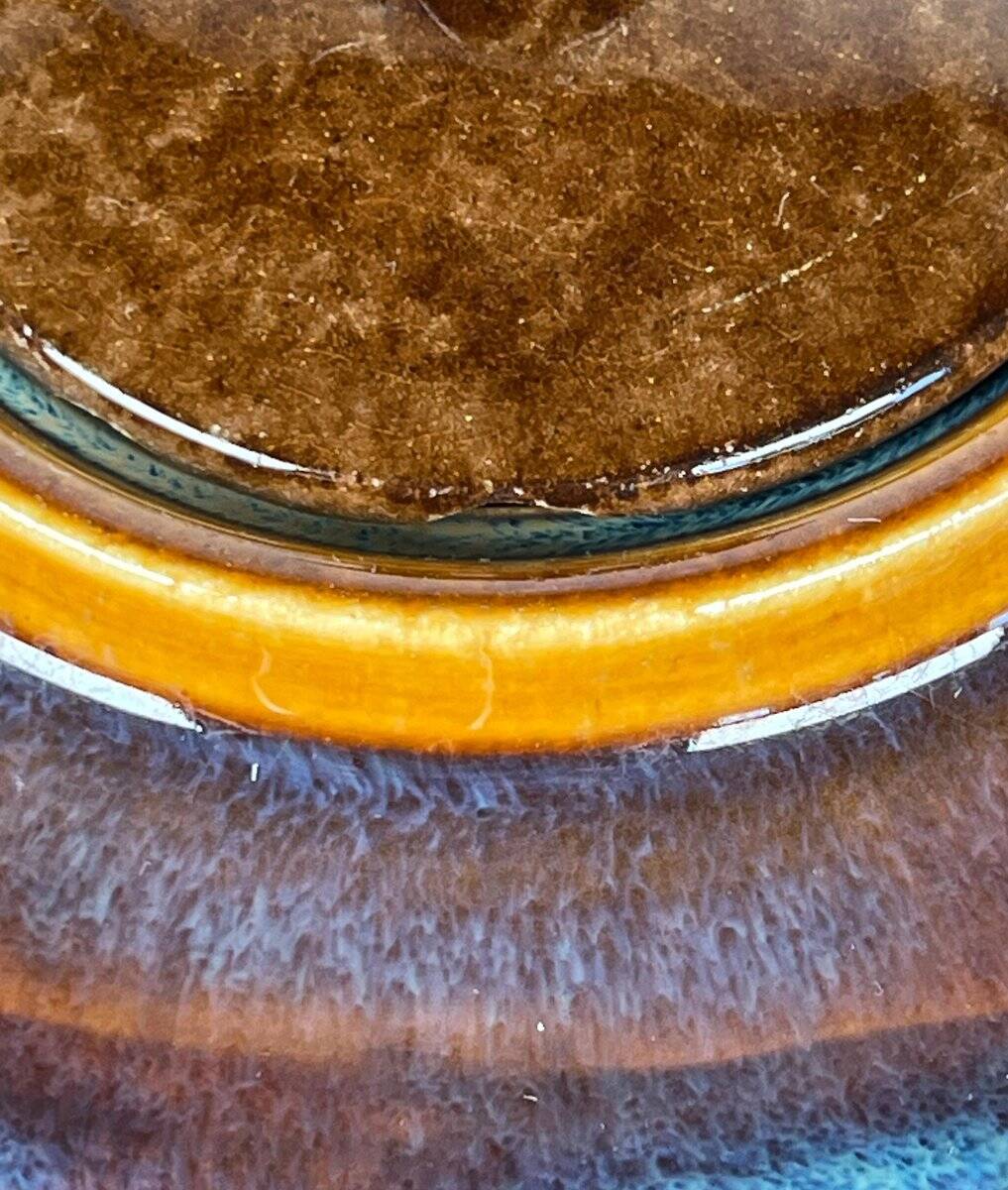 Danish studio pottery teapot from the mid-century by Søholm, 1960s.