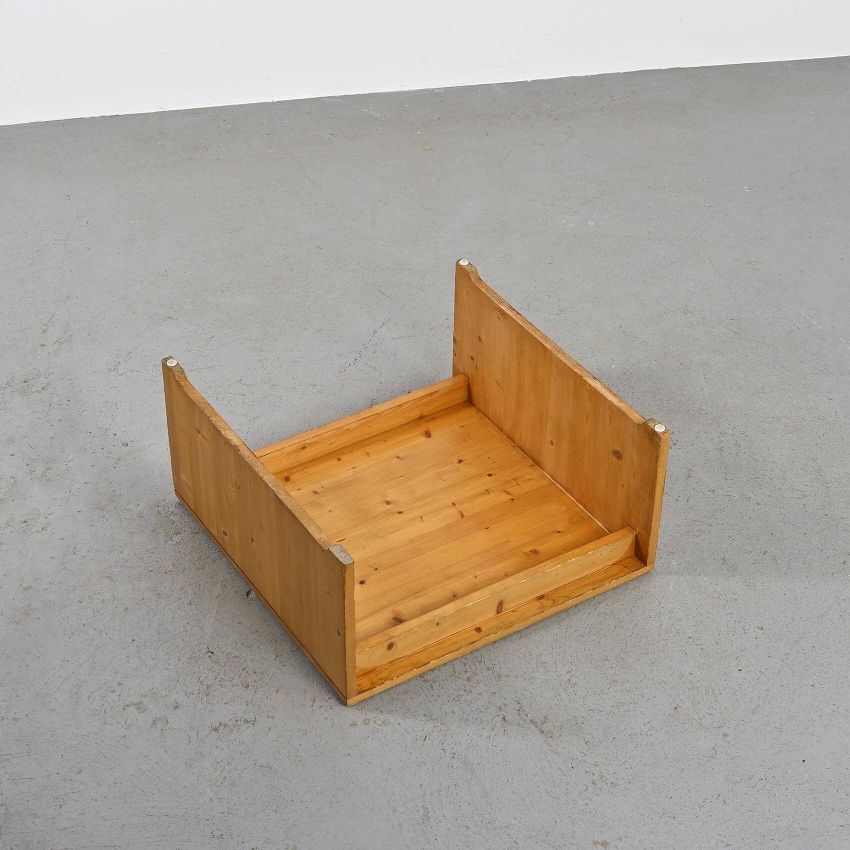 Les Arcs 1800 coffee table, France, circa 1970