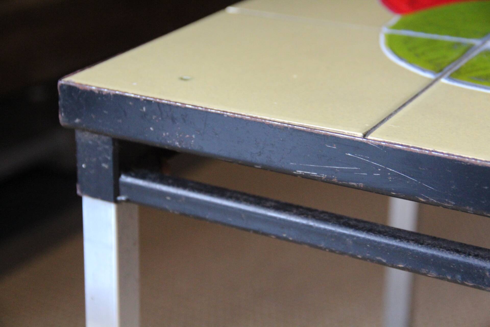 Ceramic coffee table