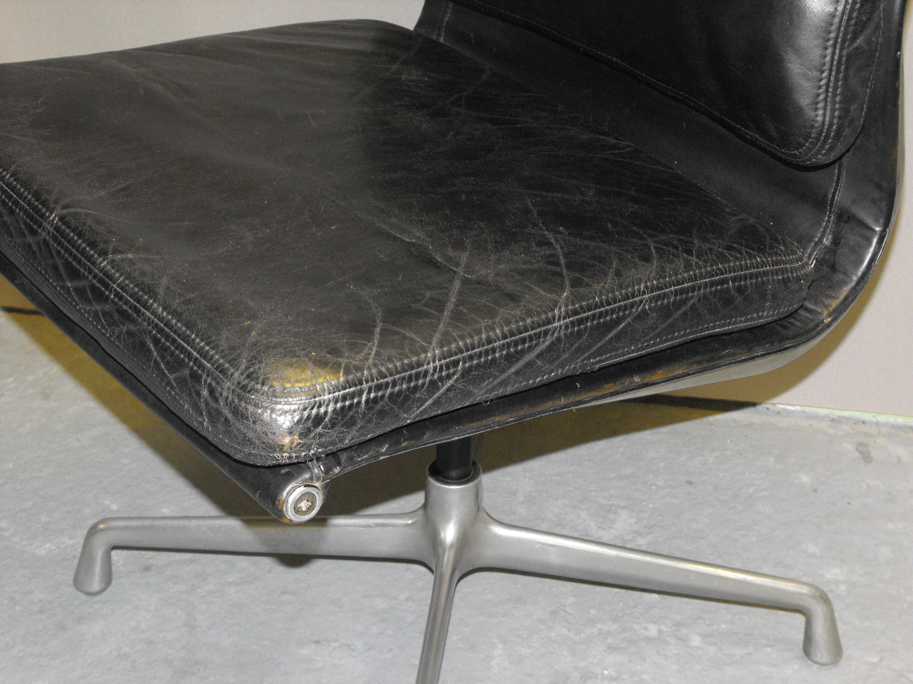 Soft pad by Charles & Ray Eames for Herman Miller 1970