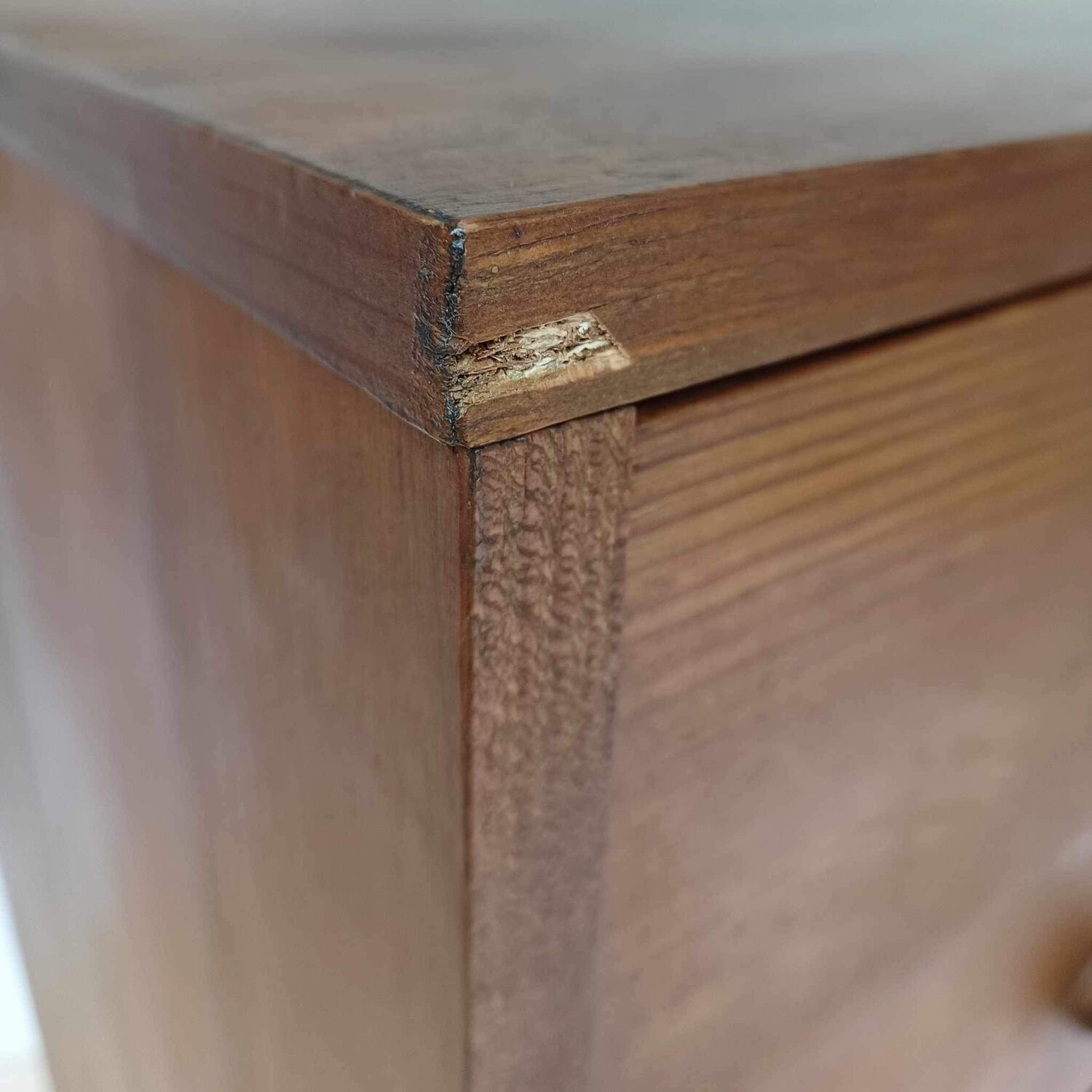 Chiffonier style cupboard / wardrobe