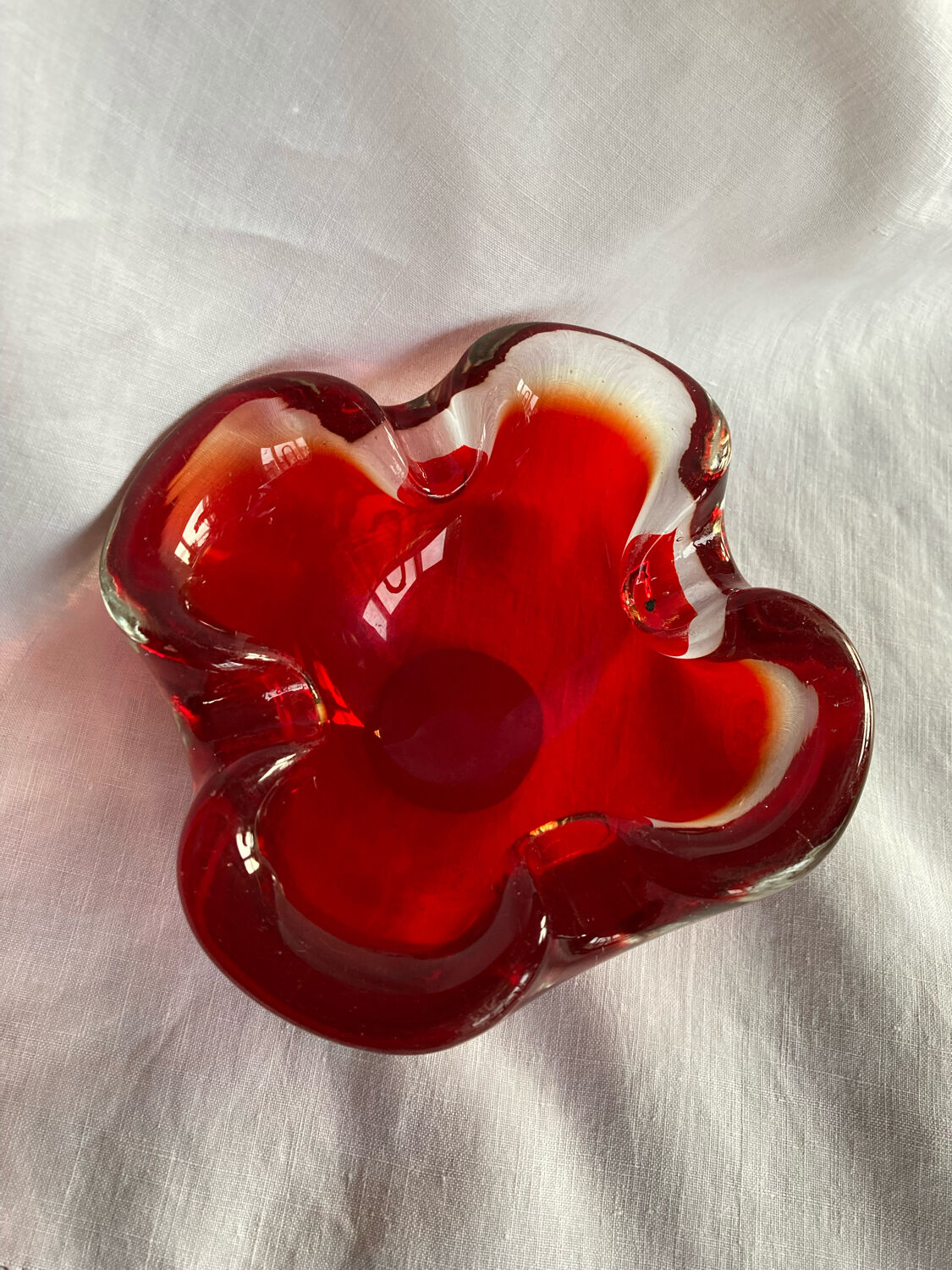 Vintage Murano ashtray - empty red pocket
