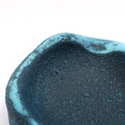 Cendrier forme libre bleu Accolay en céramique, années 60