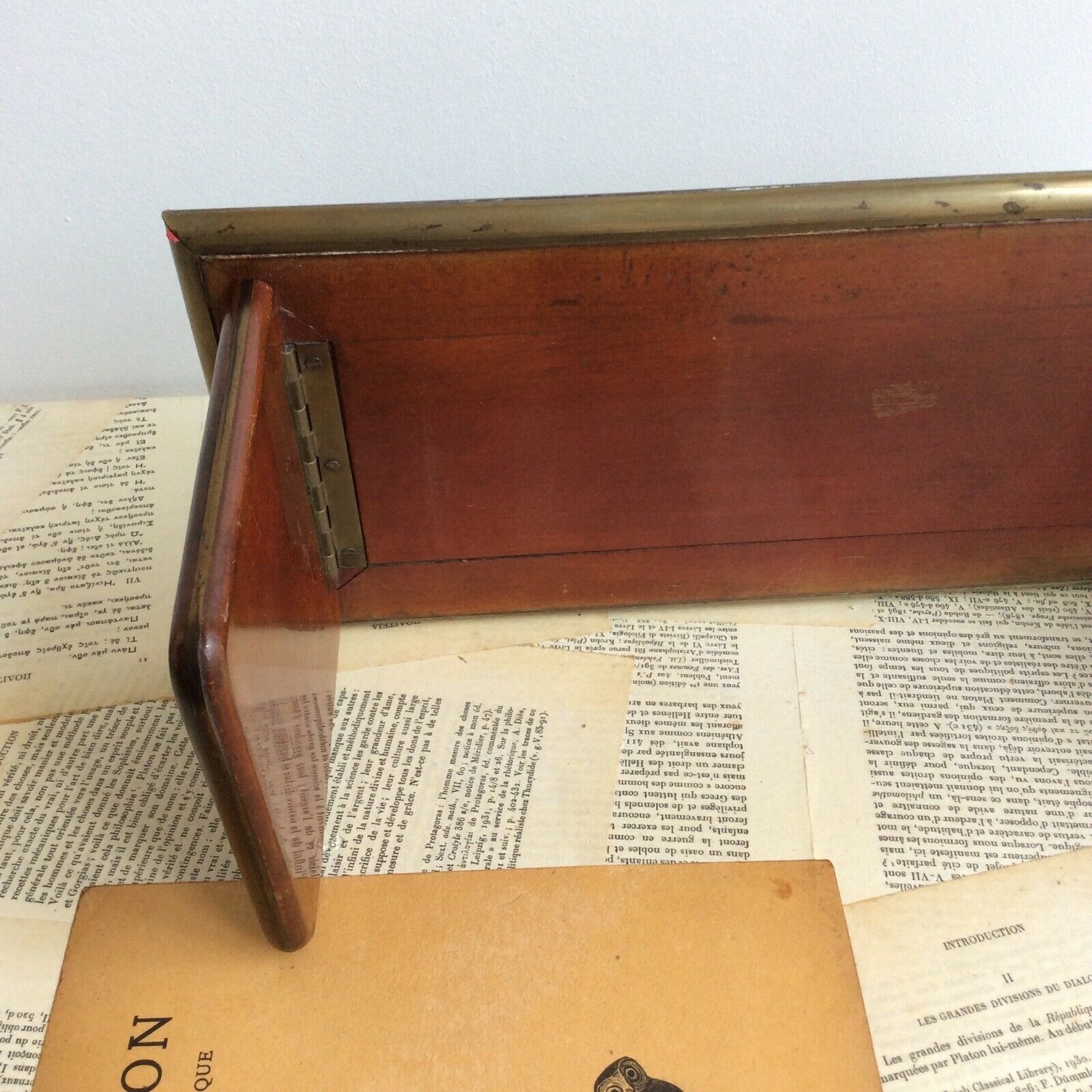 Folding bookend in Wood and Brass late nineteenth early twentieth