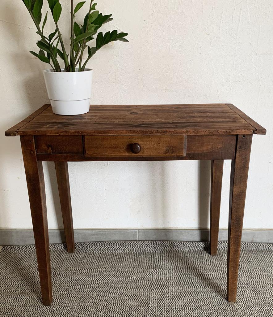 Farm table