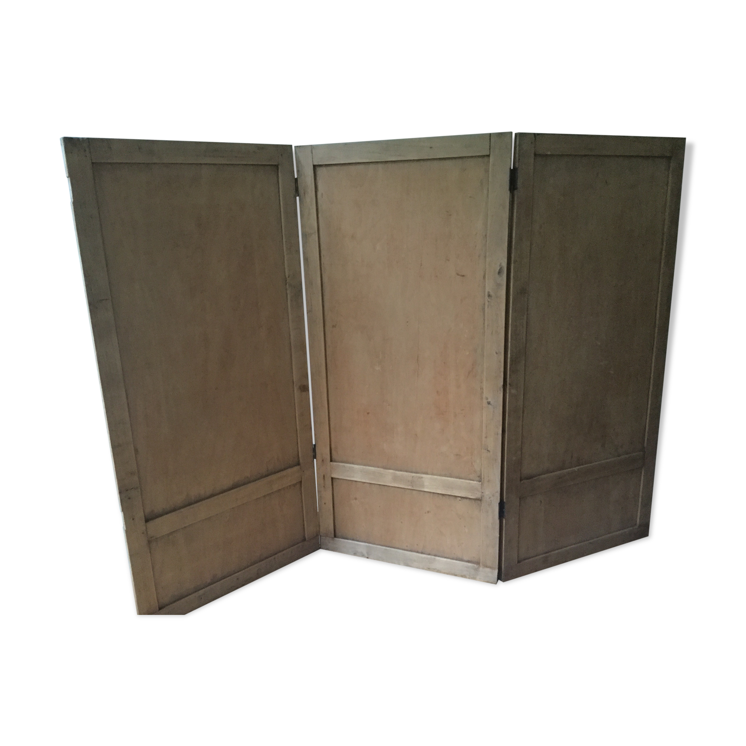 Wooden screen