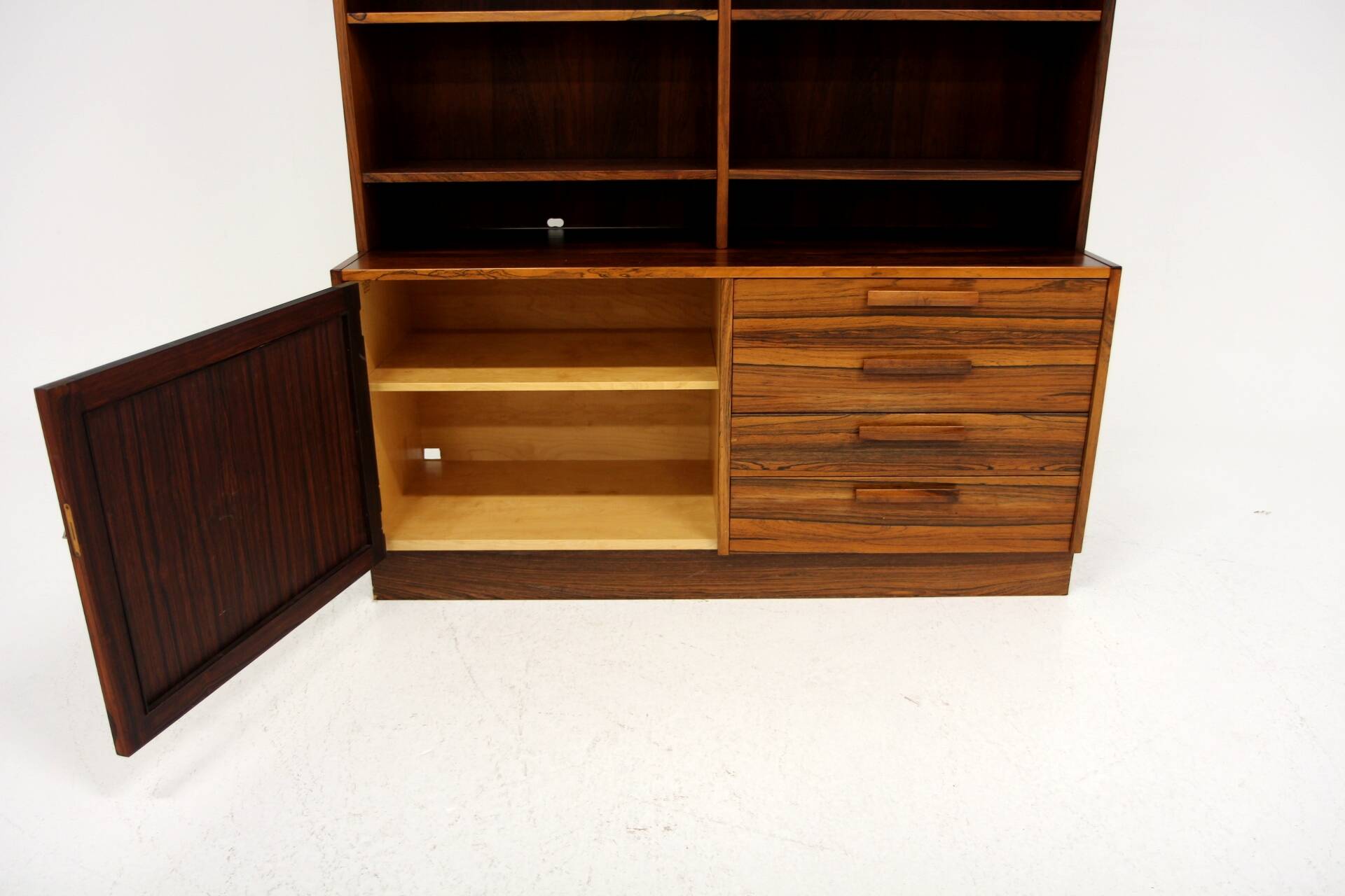 “Domi Monté” bookcase in rosewood, Nils Jonssons, Sweden, 1960