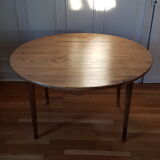 Round table with flaps