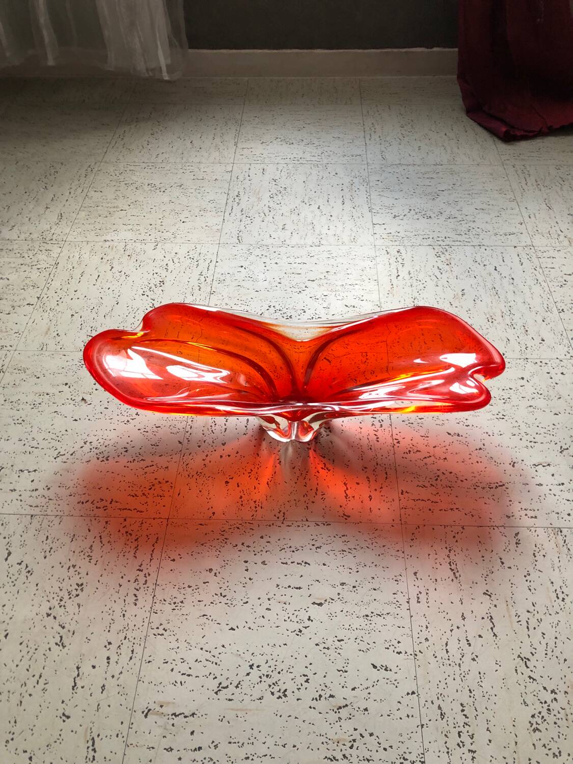 Red translucent blown glass bowl / centrepiece.