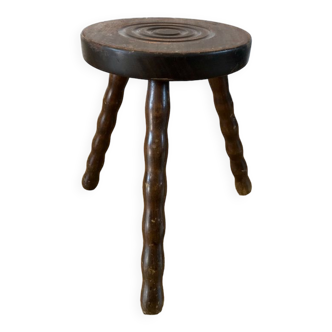 Tabouret tripode en bois perlé années 40-50