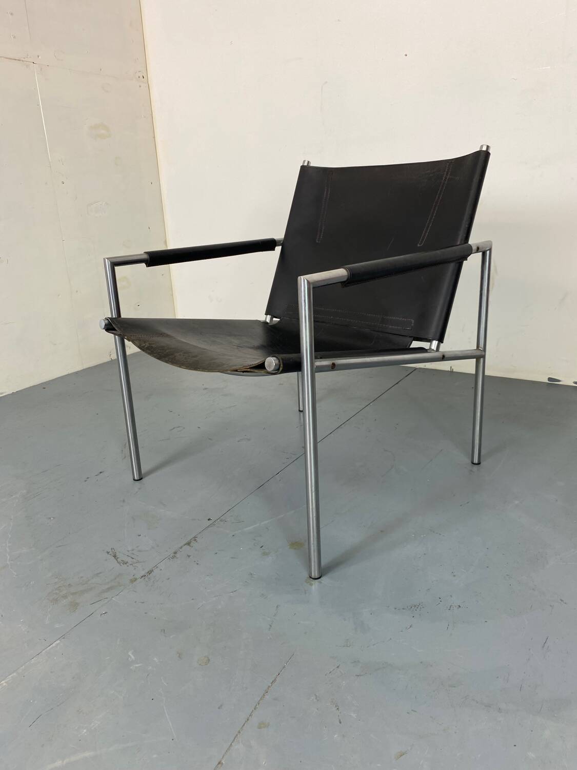 Fauteuil de salon moderne en cuir noir par Martin Visser pour T Spectrum, années 1960