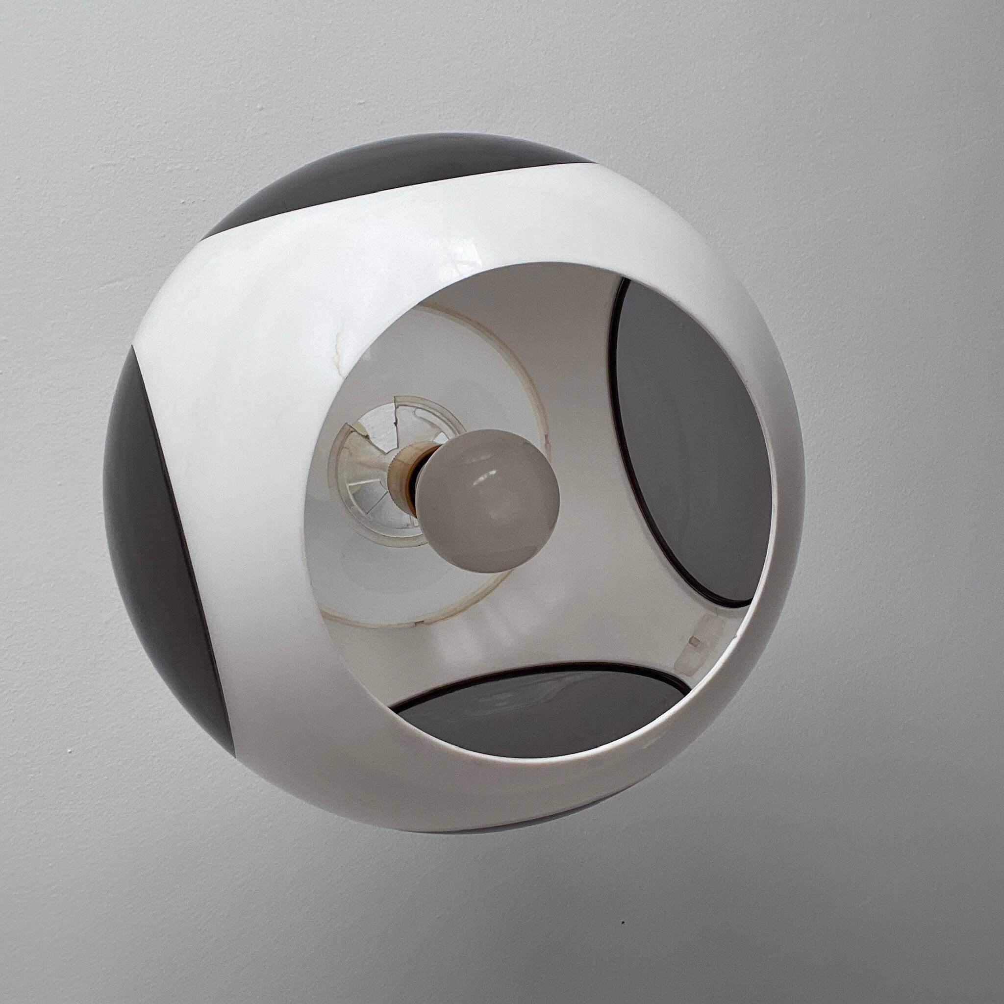 Seventies plastic suspension